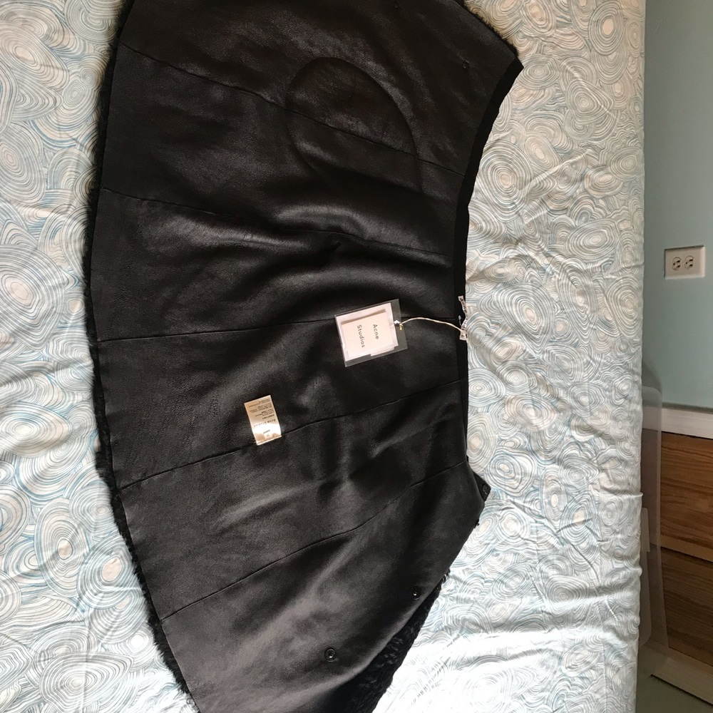 Acne leather and Icelandic shearling wrap skirt - Picture 5 of 5